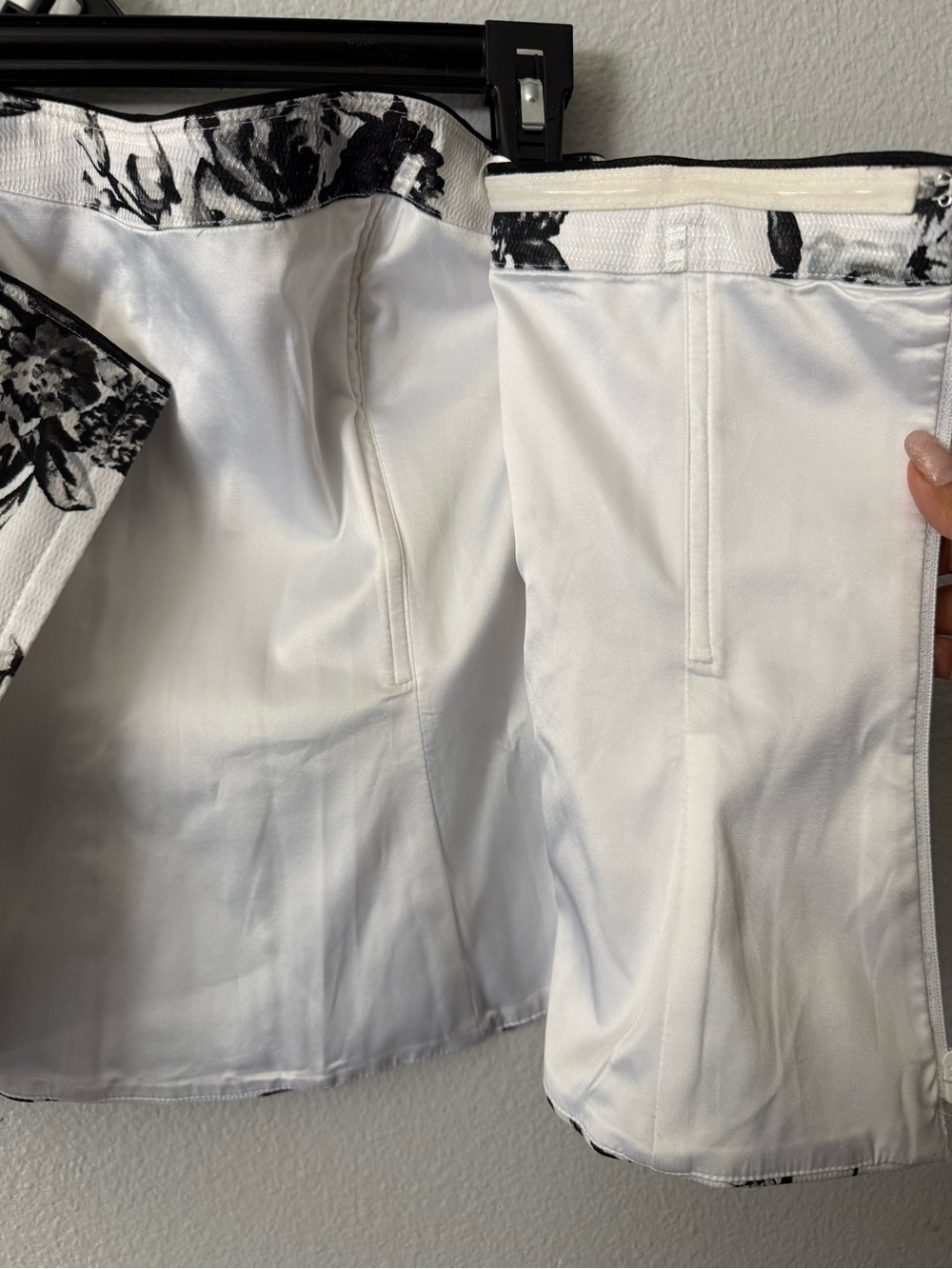 WHITE HOUSE BLACK MARKET FLORAL CORSET TOP BUSTIER COQUETTE ROMANTIC GOTH Y2K - Picture 6 of 8